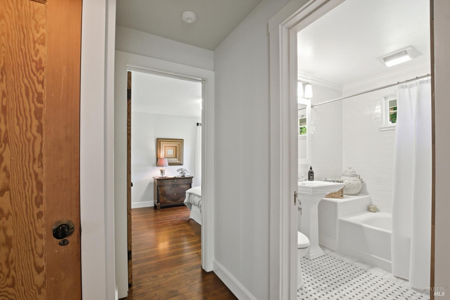 2072 Kirkland Avenue