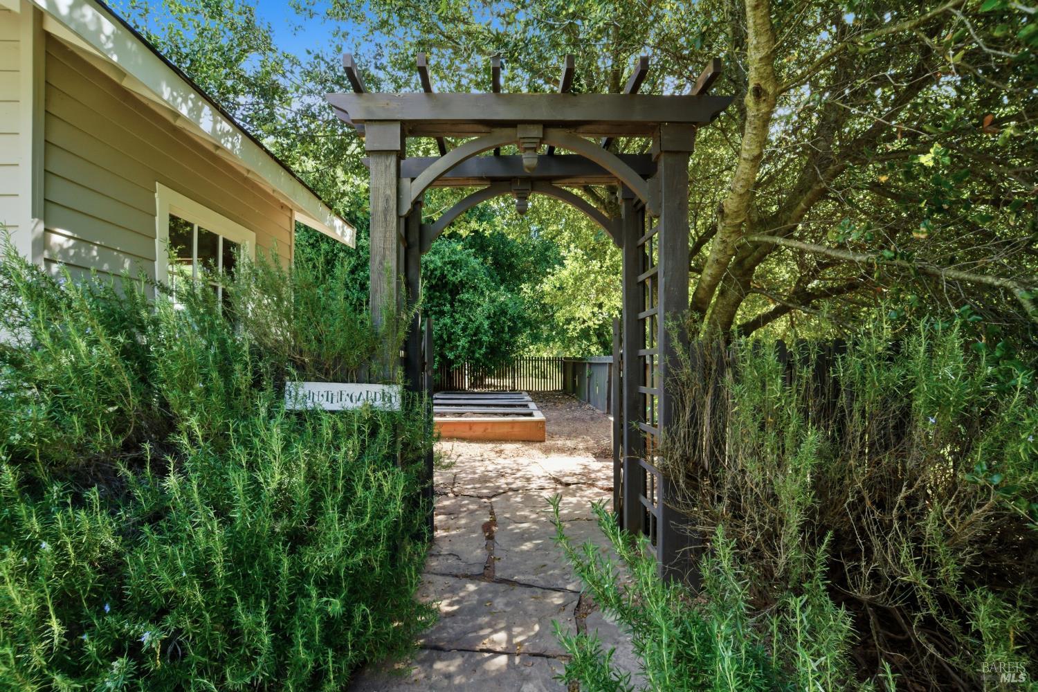 2072 Kirkland Avenue