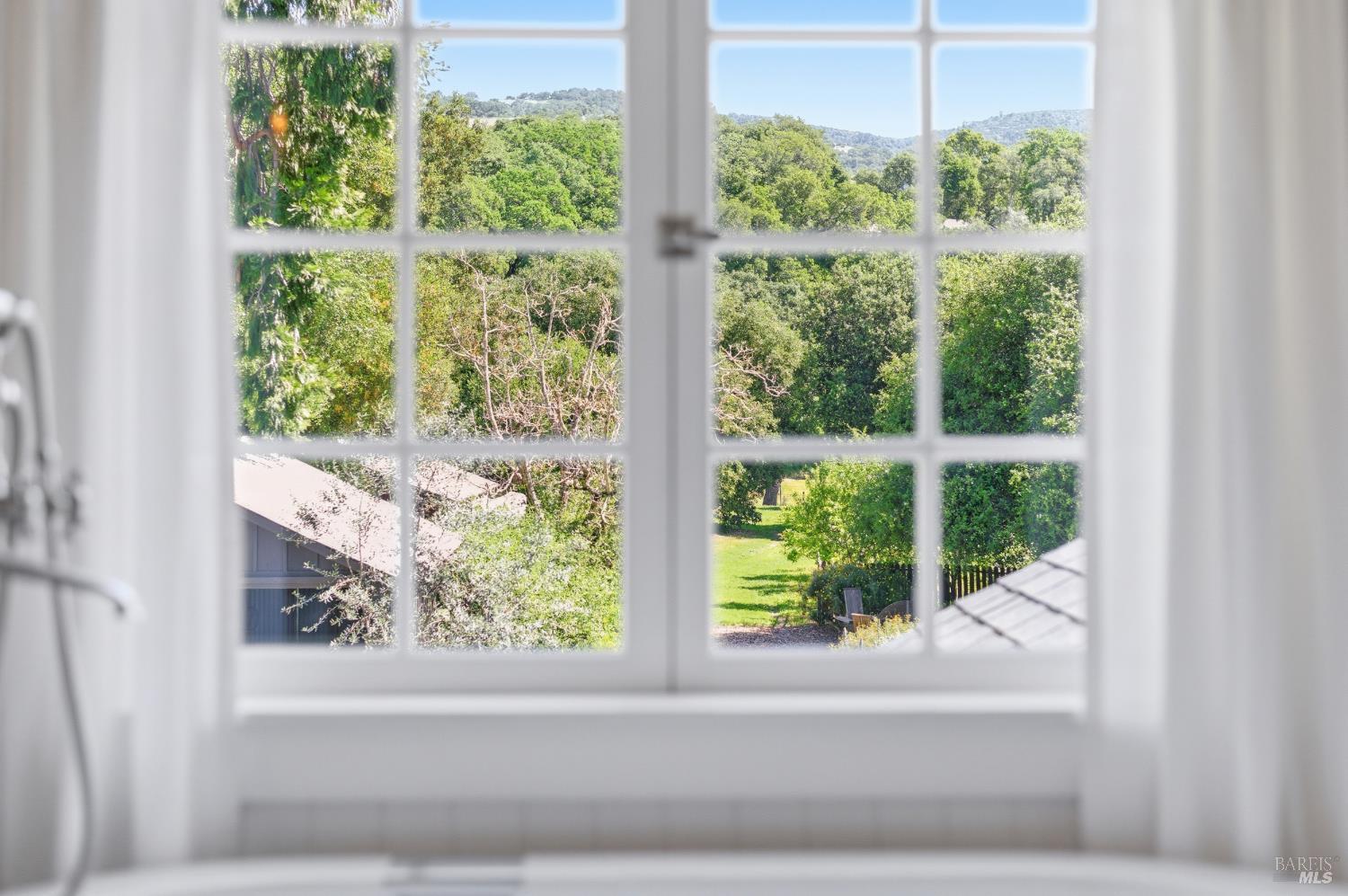 2072 Kirkland Avenue