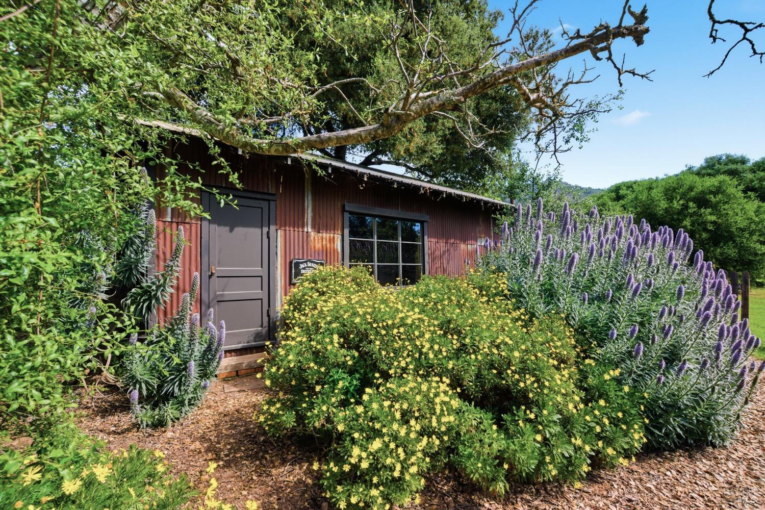 2072 Kirkland Avenue