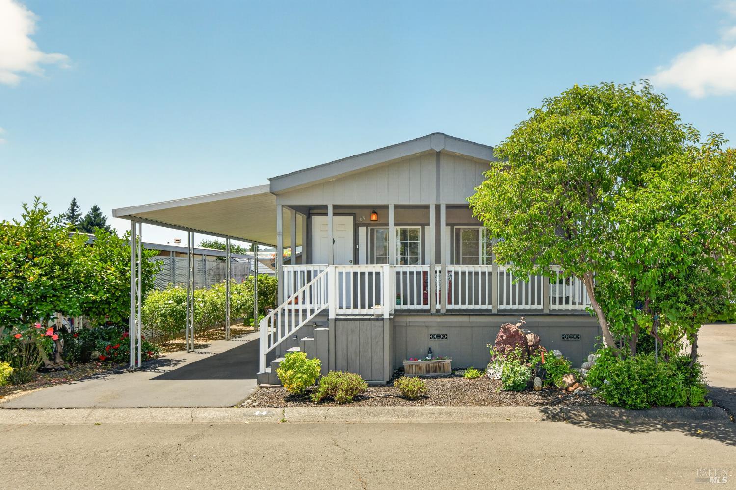 44 Hacienda Drive