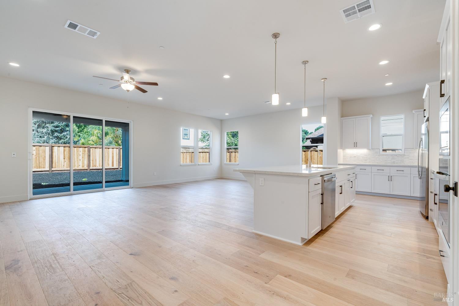3441 Ruston Lane
