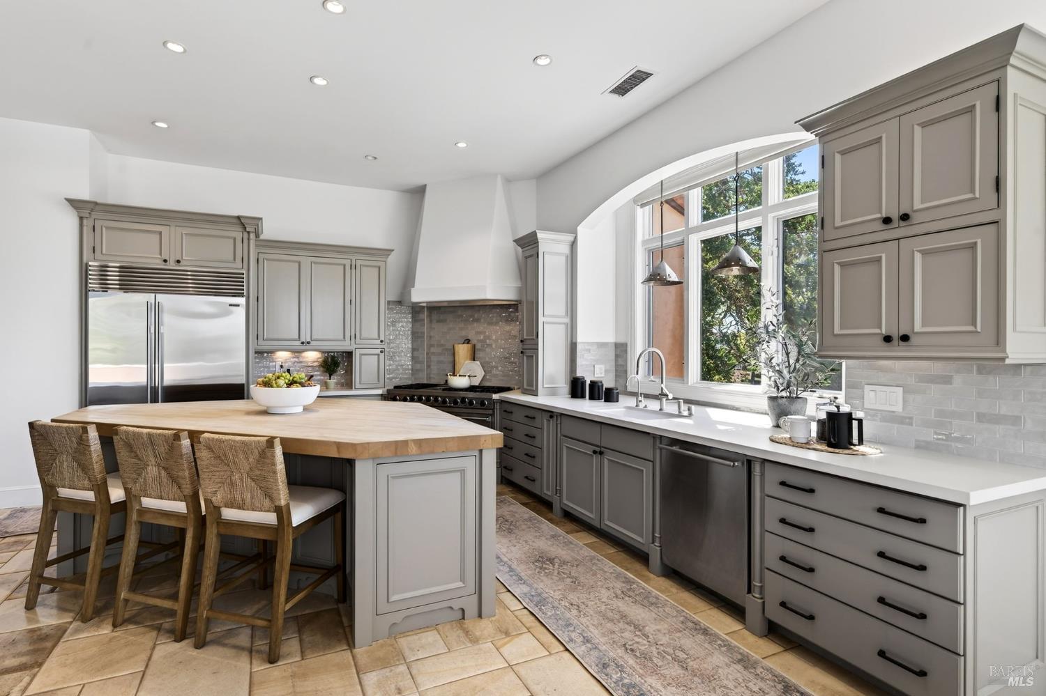 418 Saint Andrews Drive