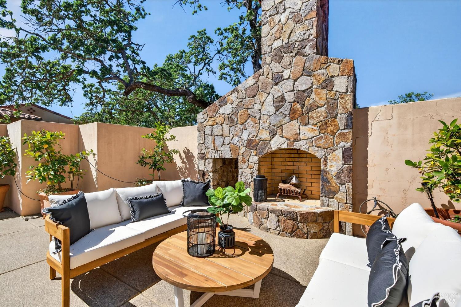 418 Saint Andrews Drive