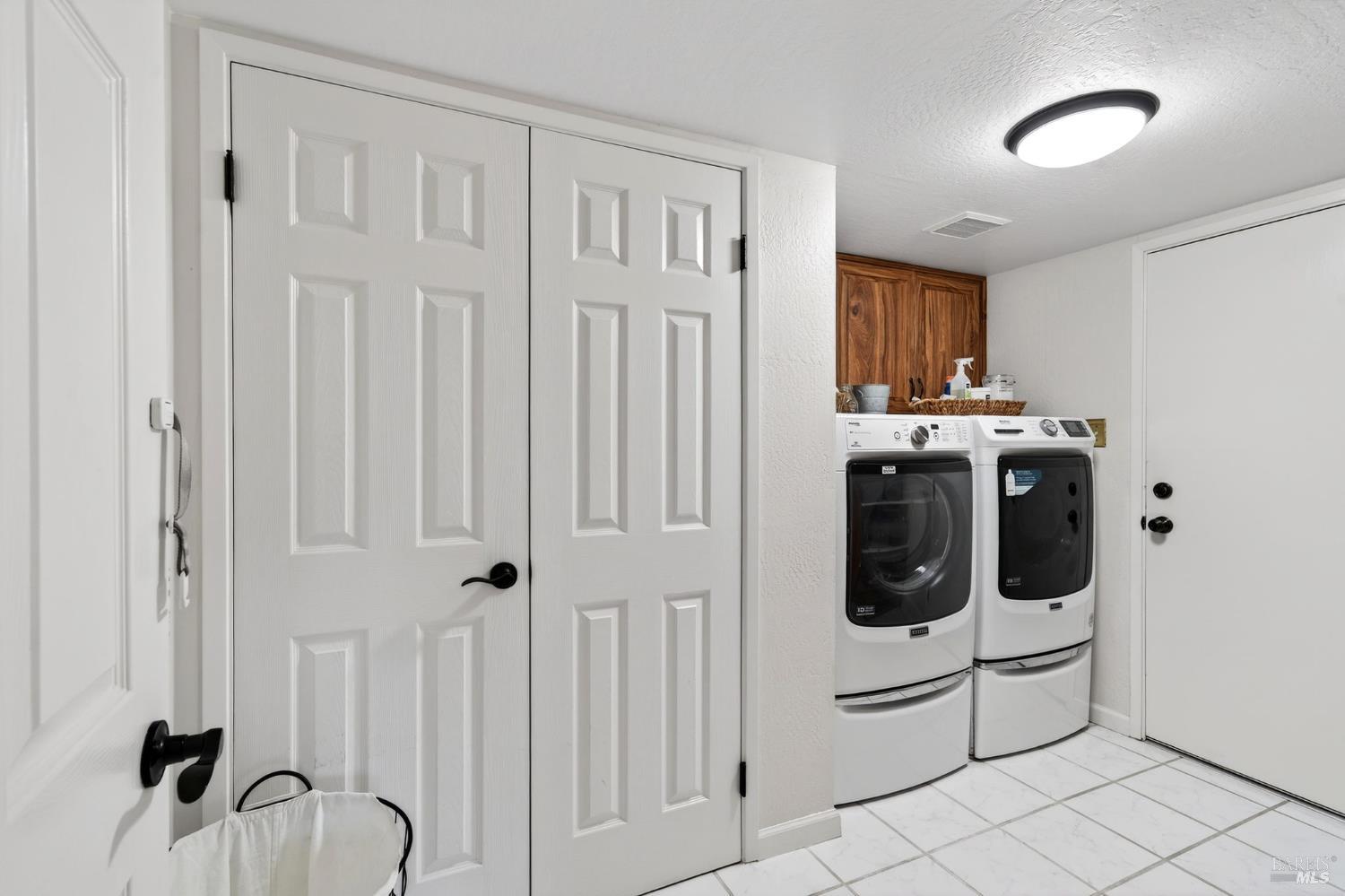 3406 Deerfield Court