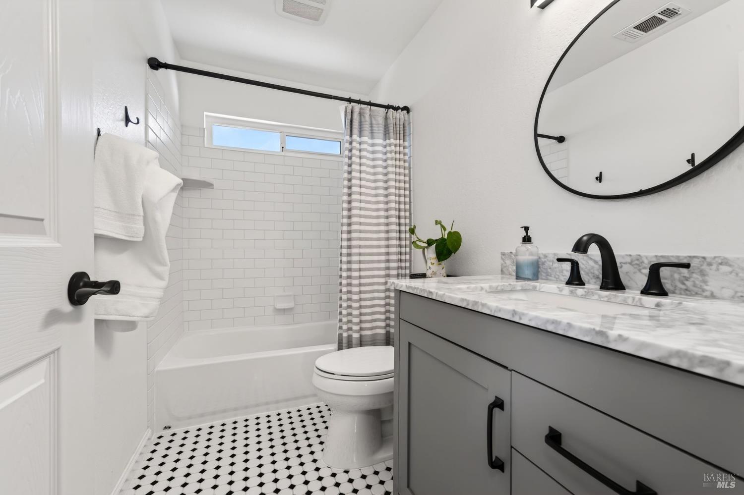 3406 Deerfield Court