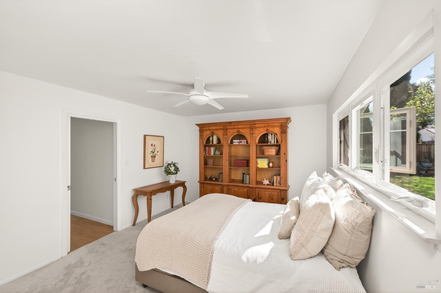 3541 Twin Oaks Drive