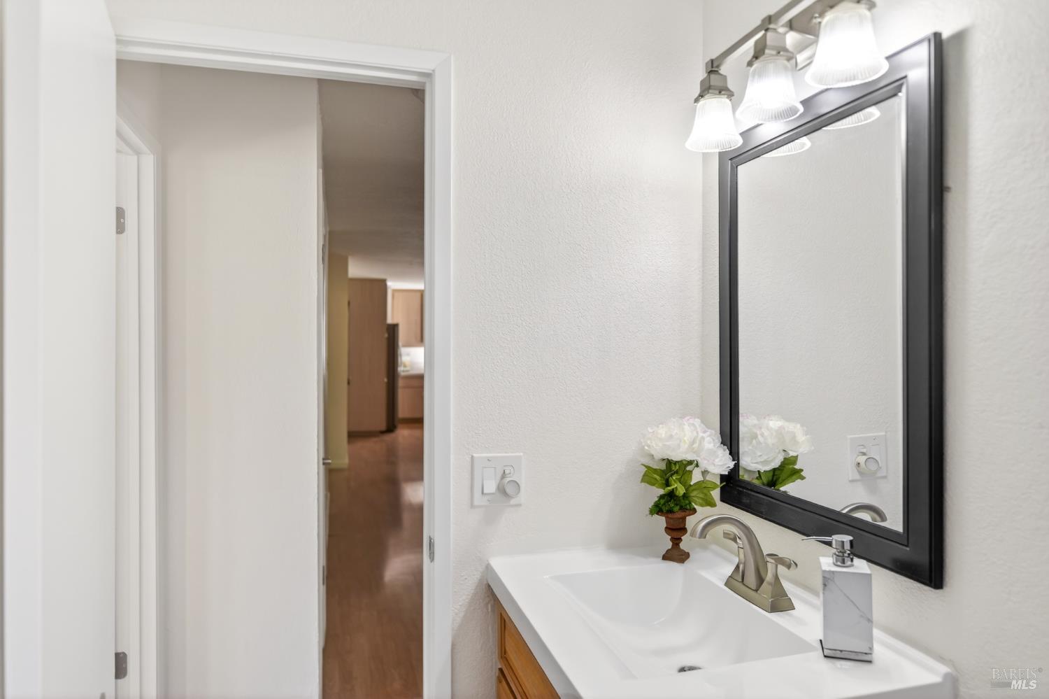 3541 Twin Oaks Drive