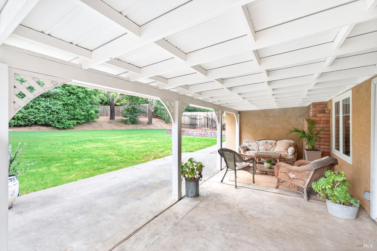 3541 Twin Oaks Drive