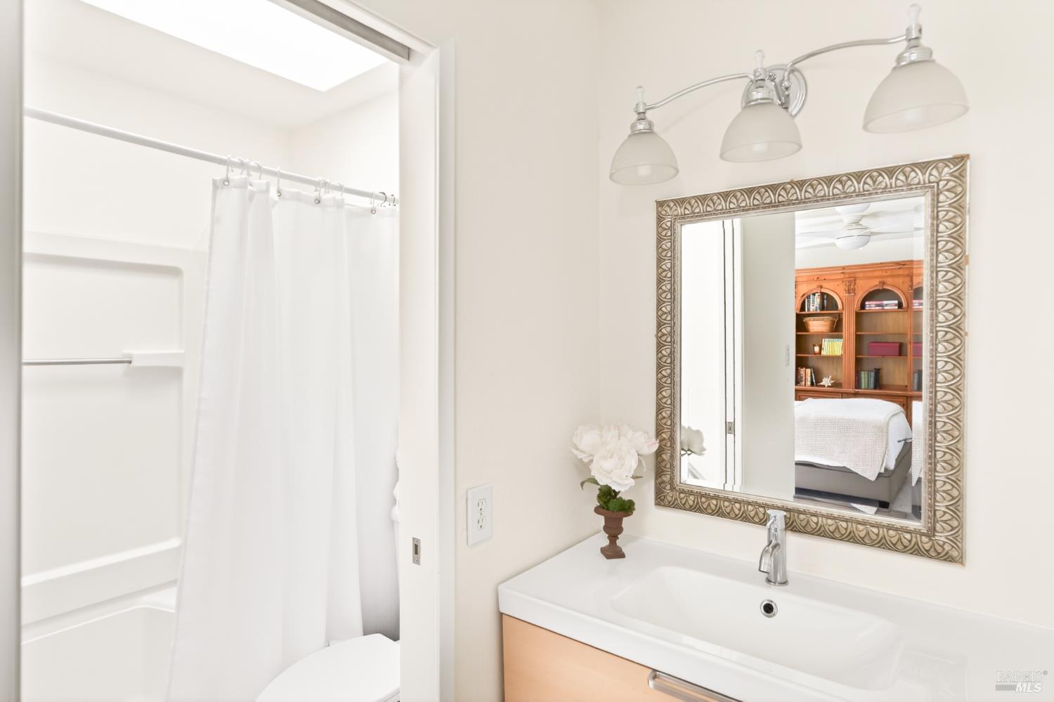 3541 Twin Oaks Drive