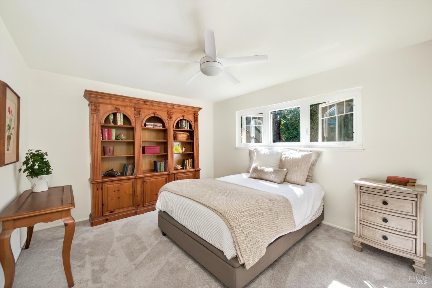 3541 Twin Oaks Drive