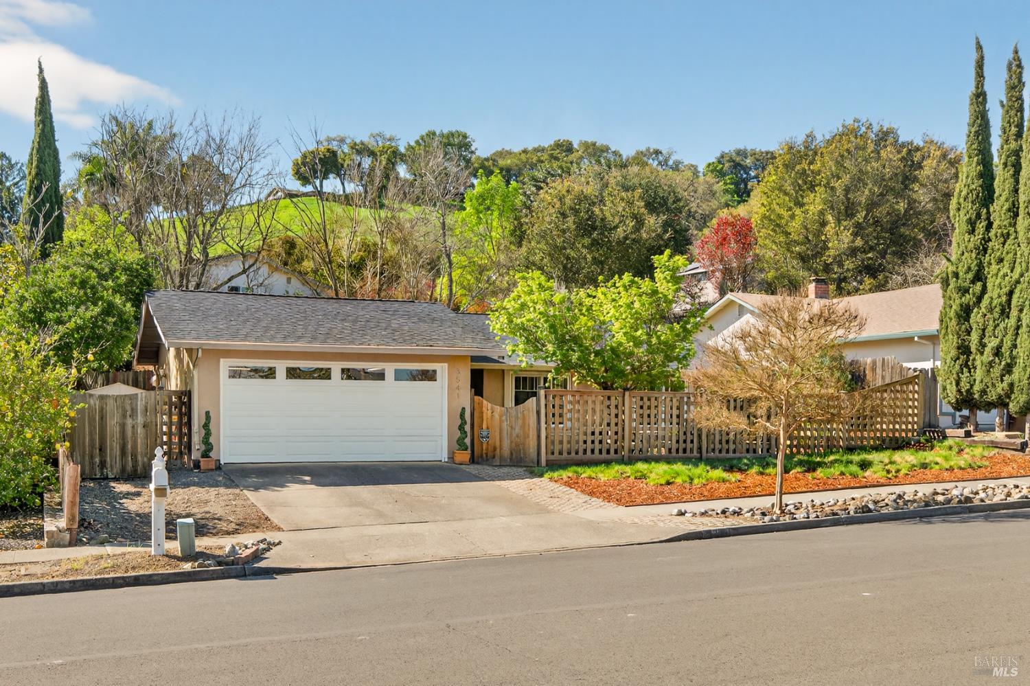 3541 Twin Oaks Drive