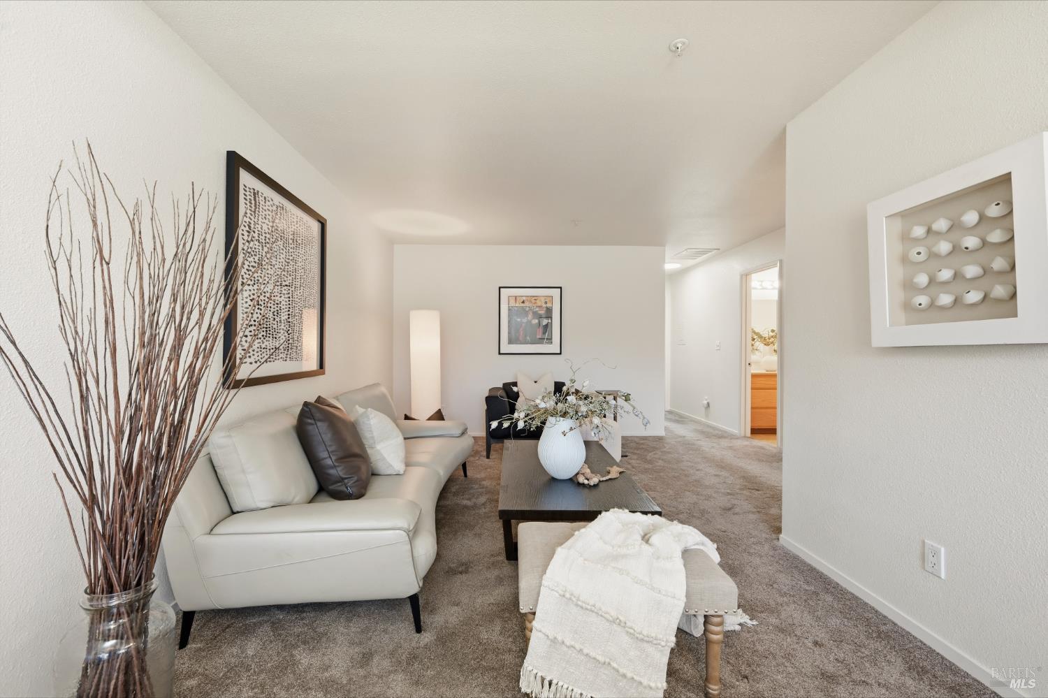 786 William Court