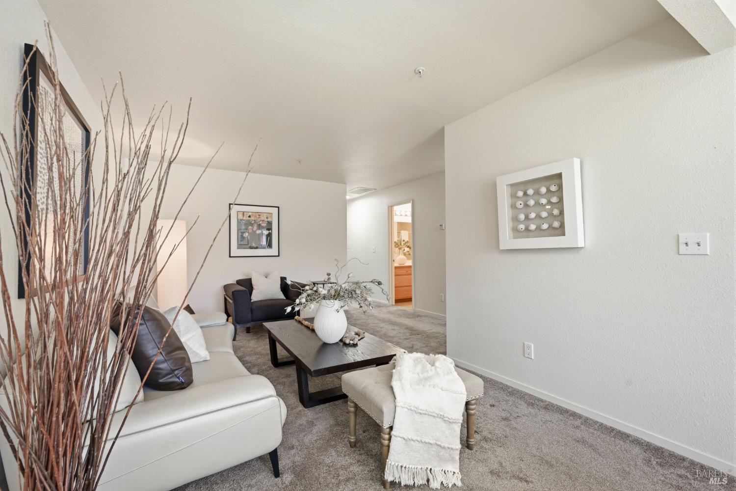 786 William Court