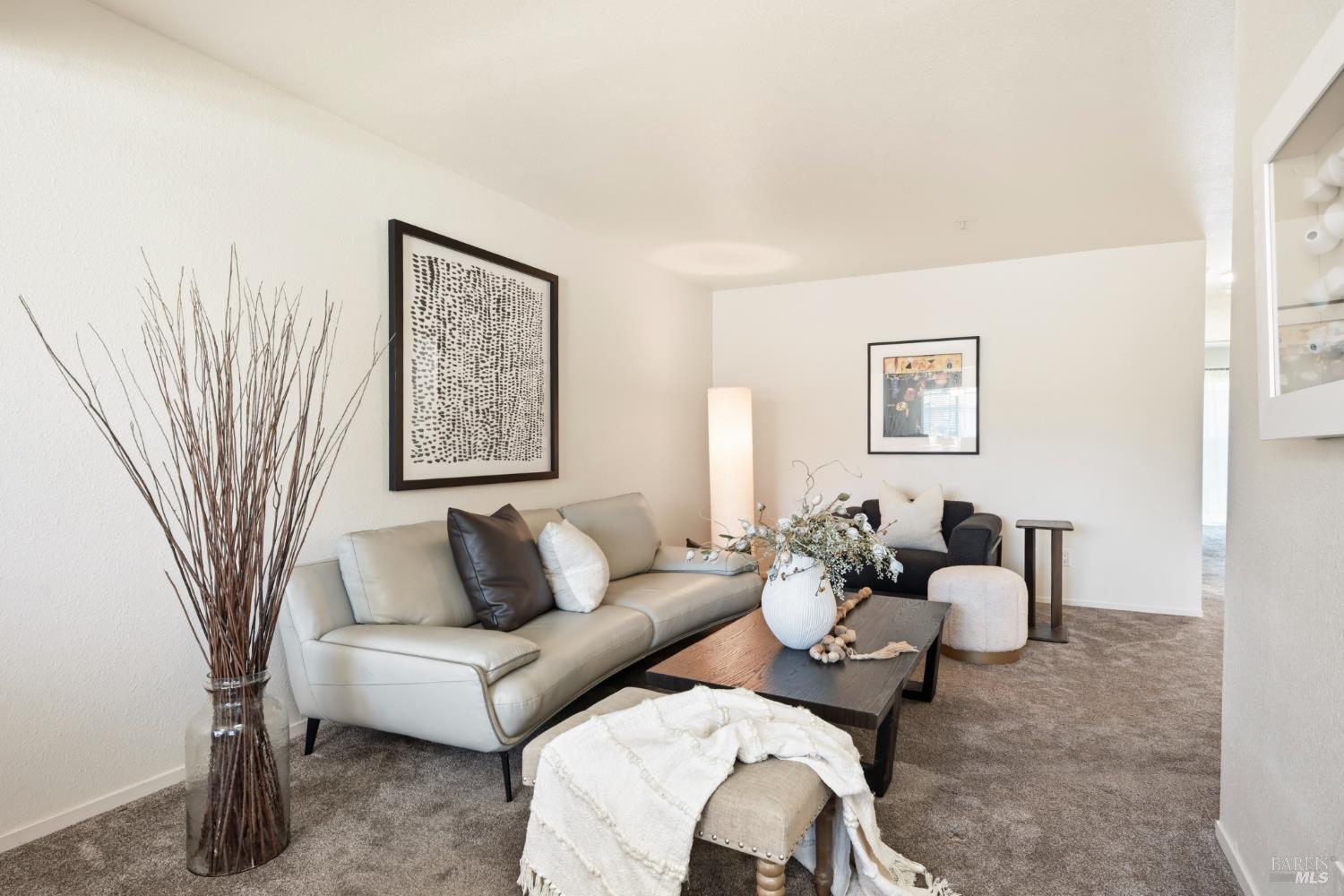 786 William Court