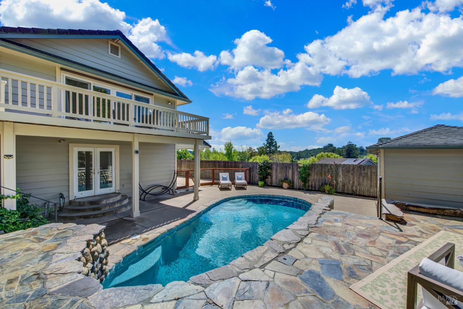 1064 Stonebridge Drive