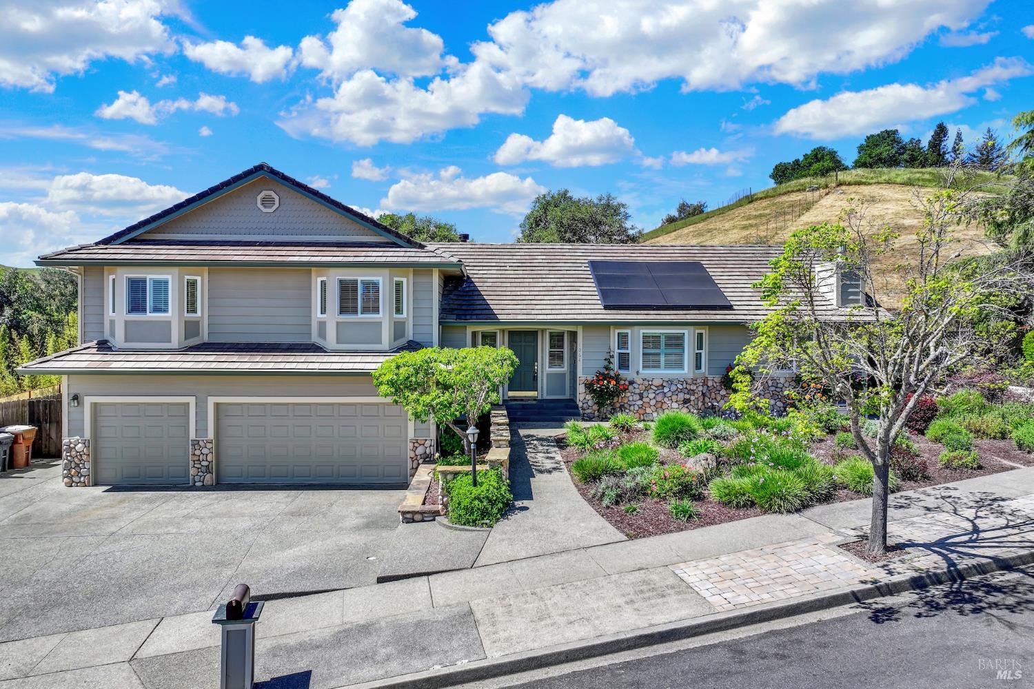 1064 Stonebridge Drive