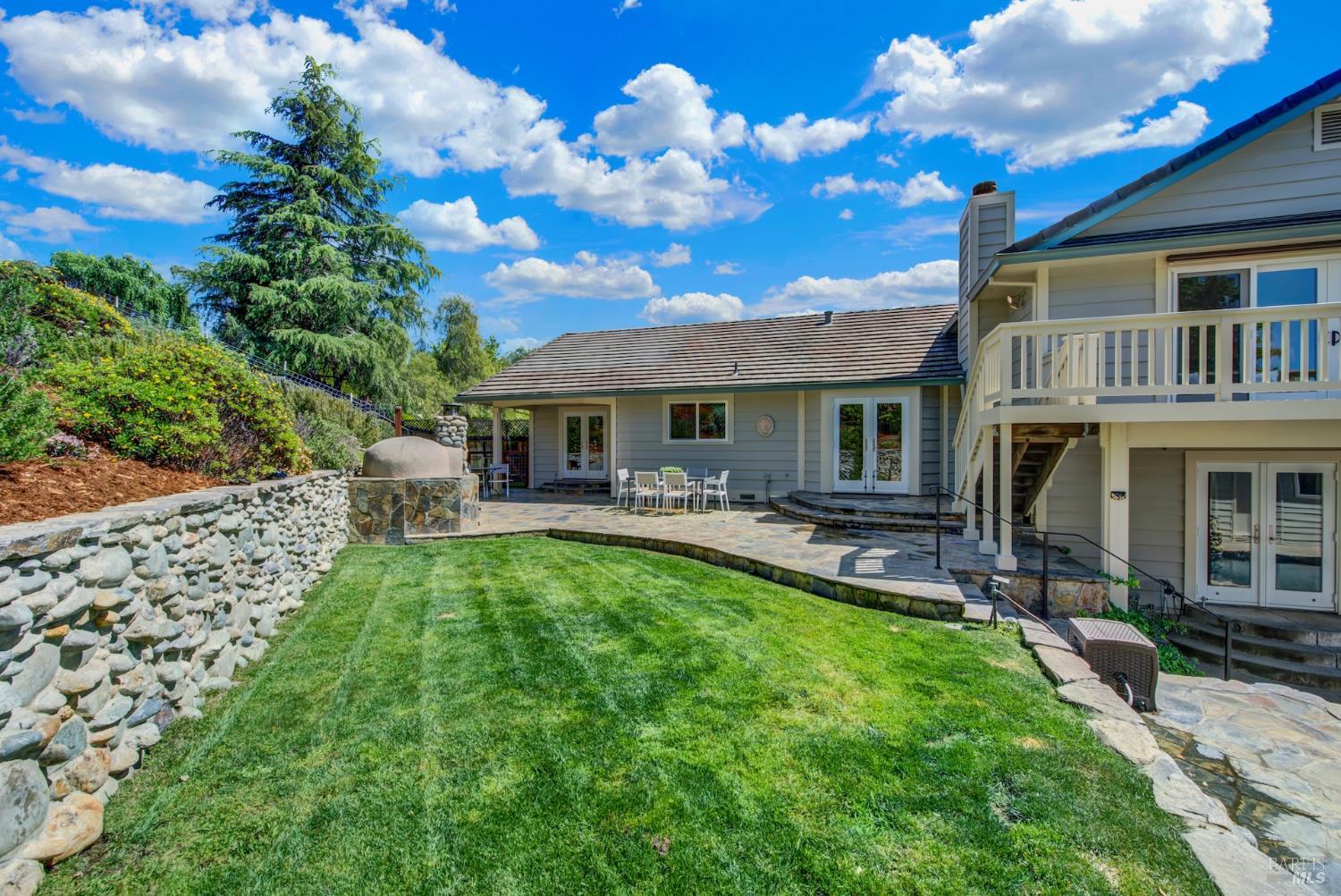 1064 Stonebridge Drive