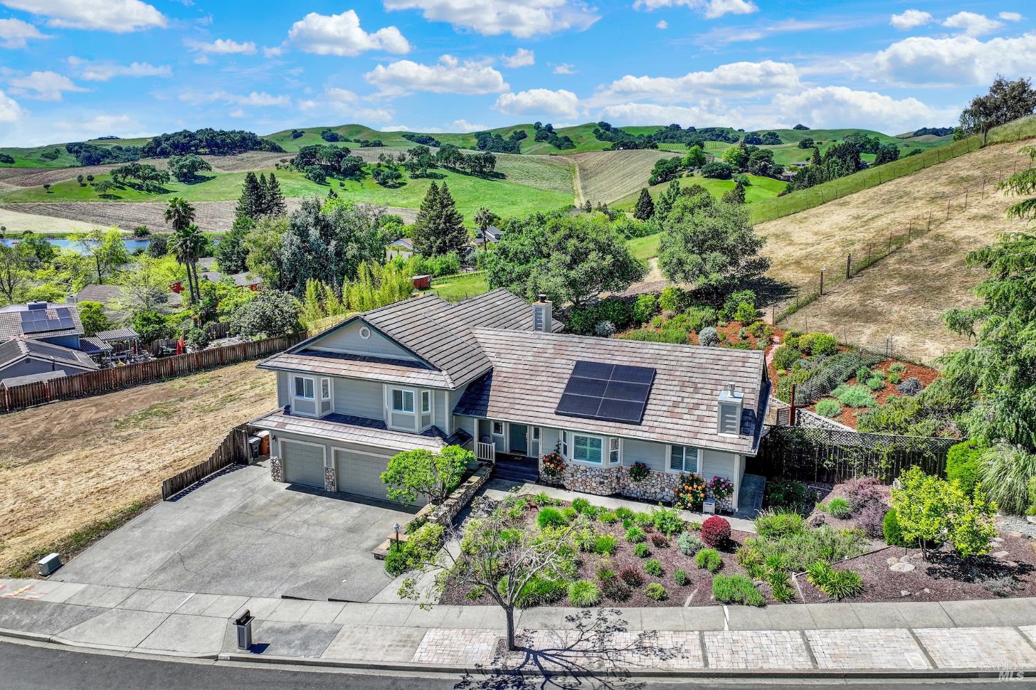 1064 Stonebridge Drive