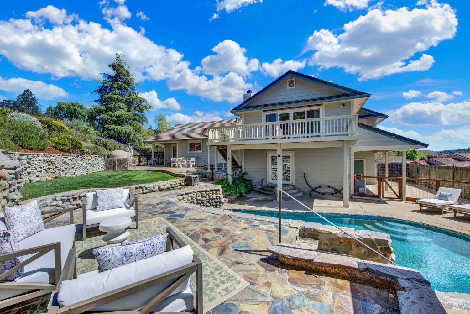 1064 Stonebridge Drive