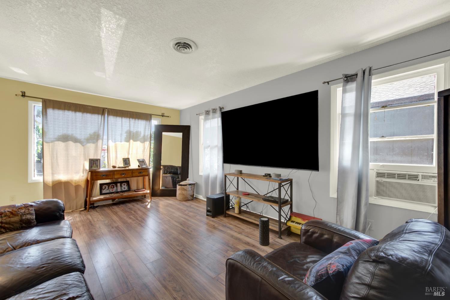 682 Maplewood Avenue