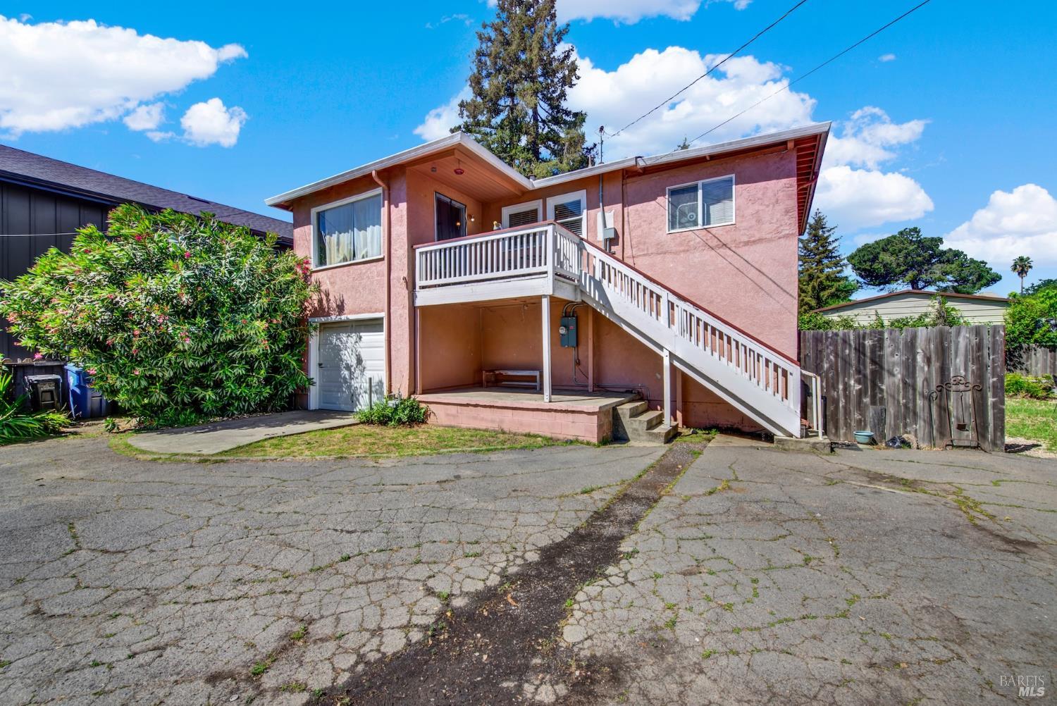 682 Maplewood Avenue