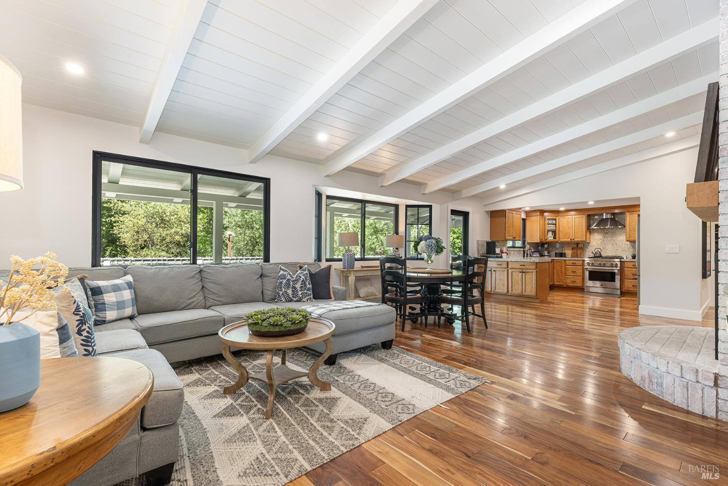 3000 Silverado Trail