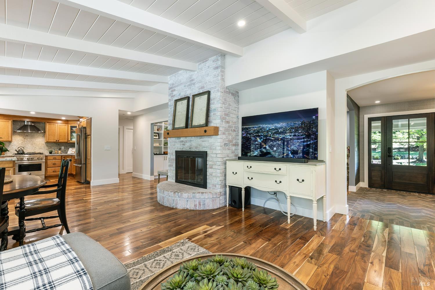 3000 Silverado Trail