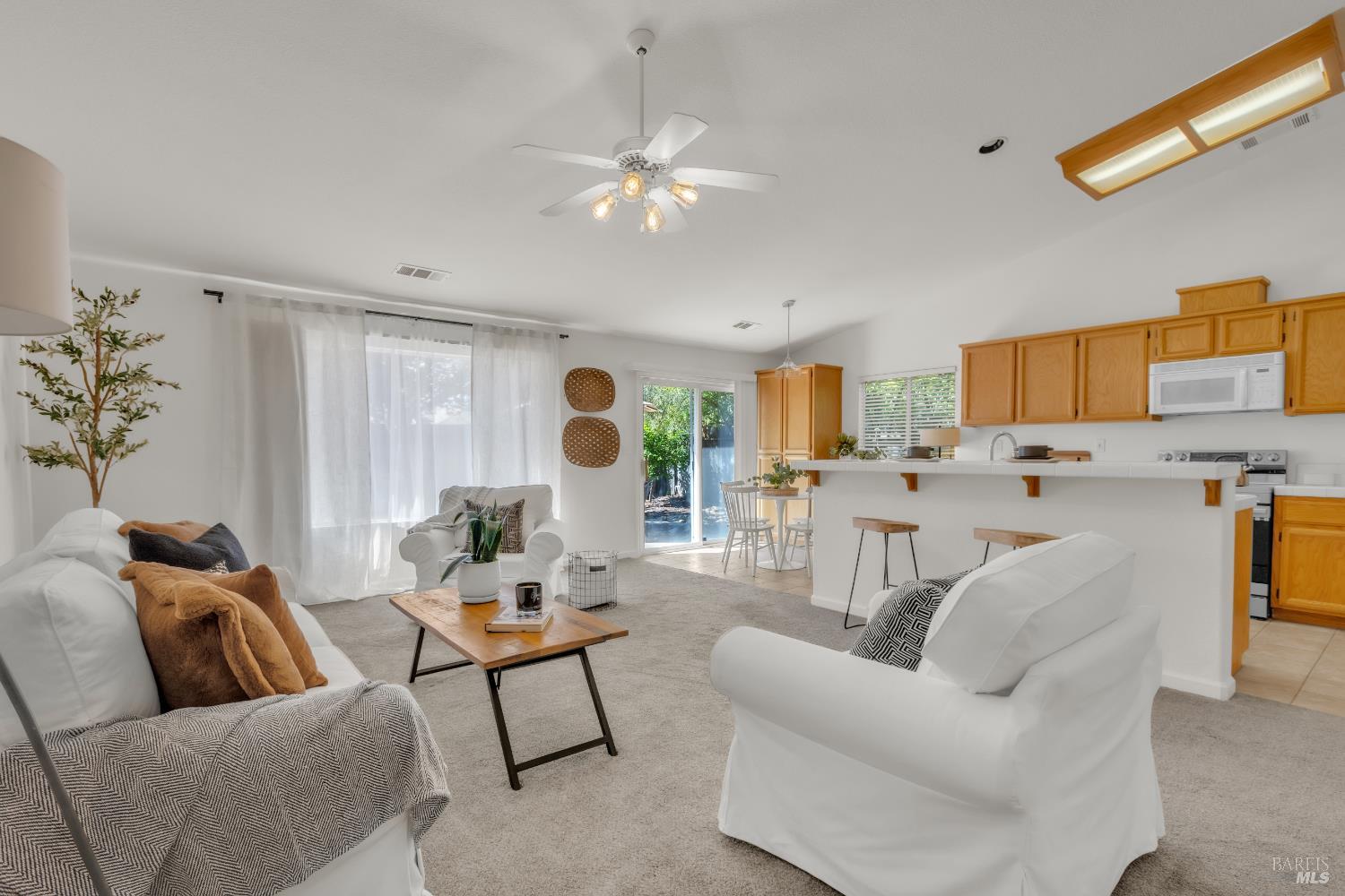 3211 Avenido Del Lago Way