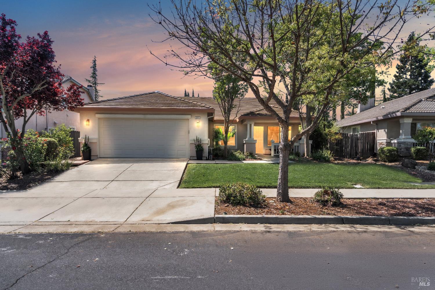 3211 Avenido Del Lago Way