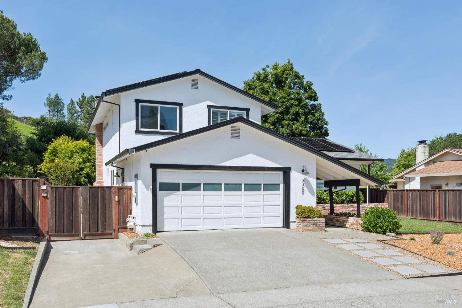 3355 Twin Oaks Drive
