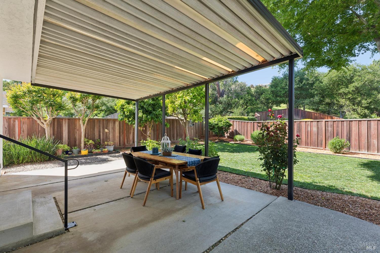 3355 Twin Oaks Drive