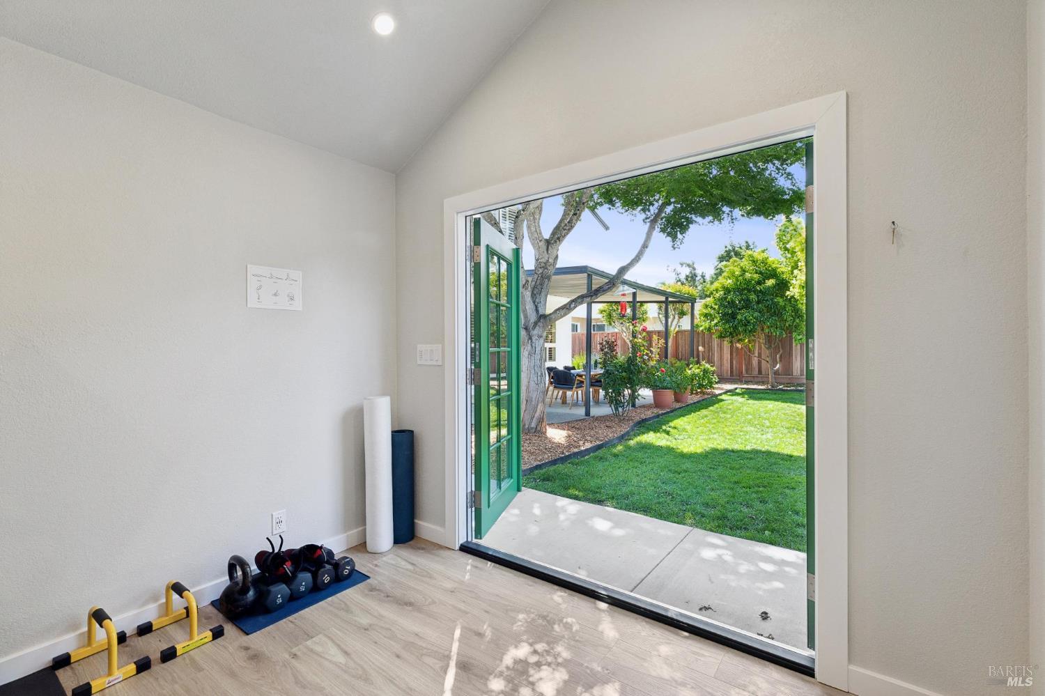 3355 Twin Oaks Drive