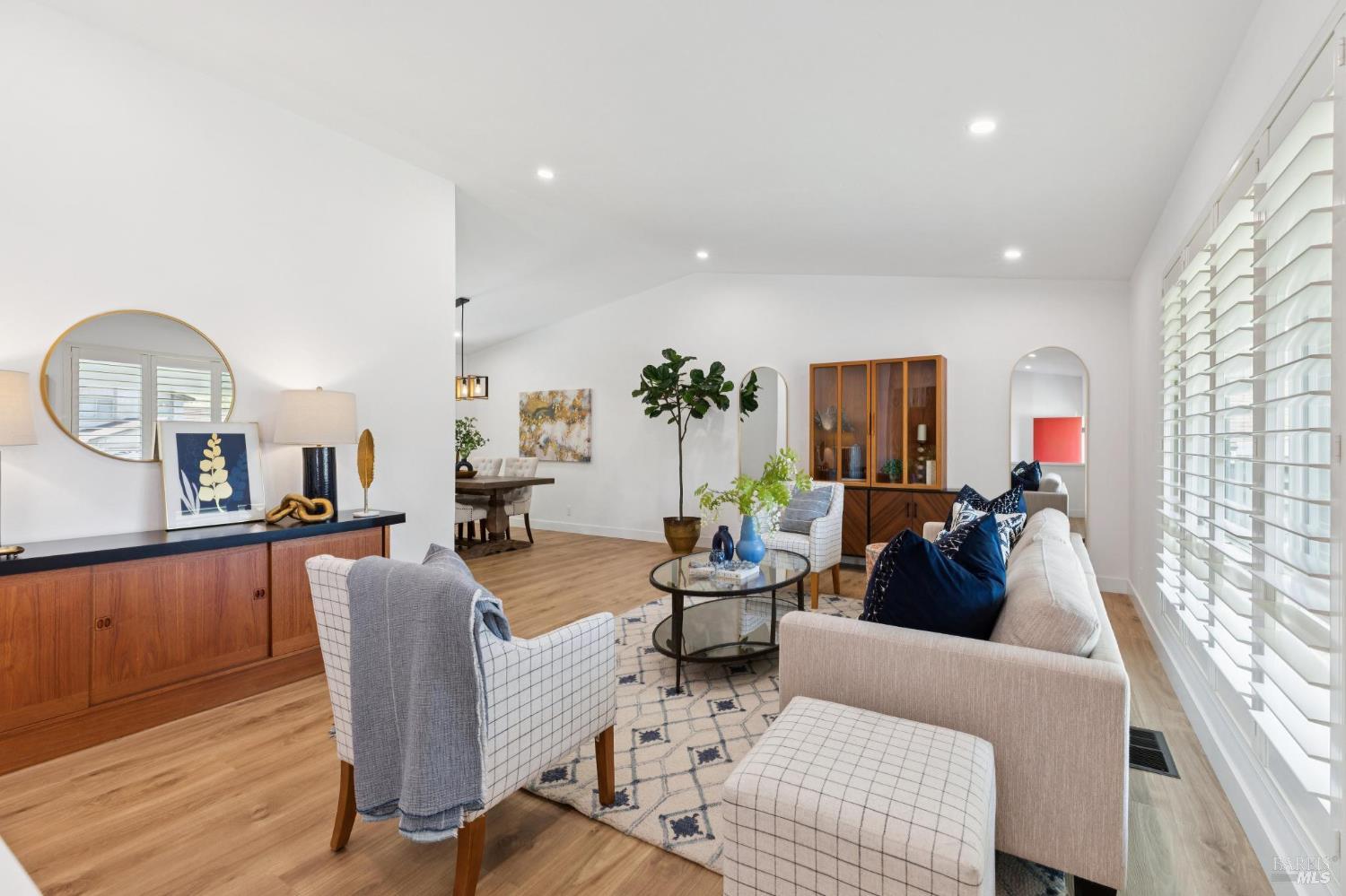 3355 Twin Oaks Drive