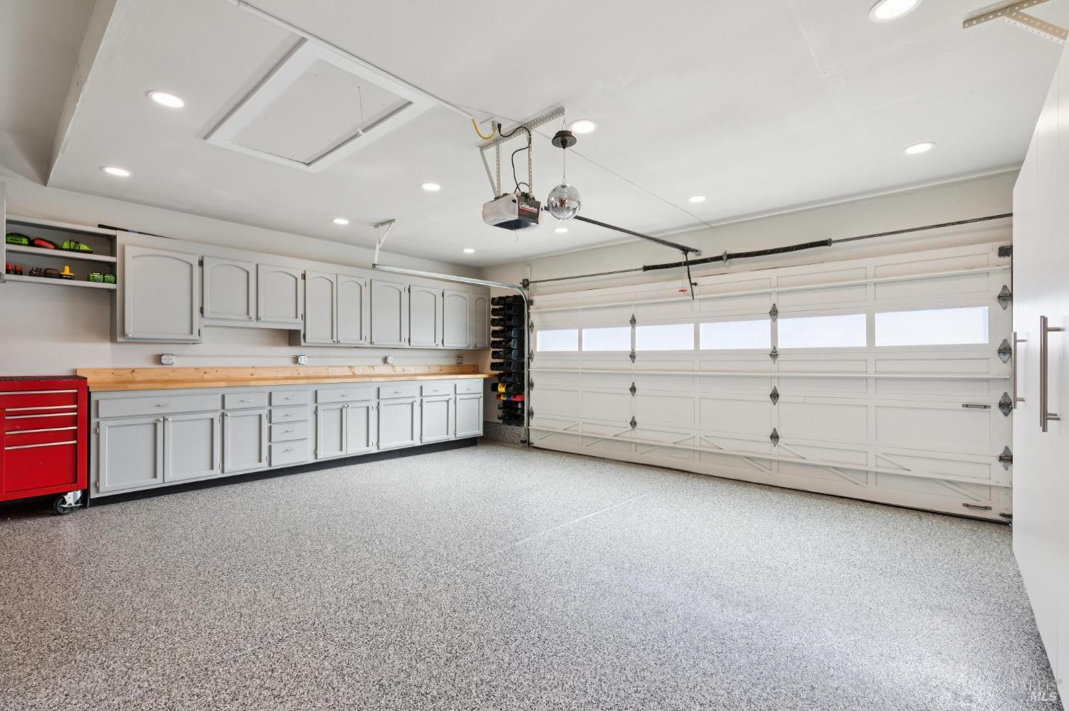 3355 Twin Oaks Drive