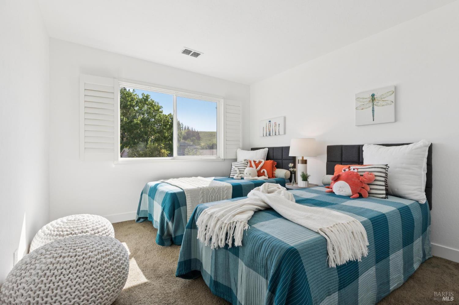 3355 Twin Oaks Drive