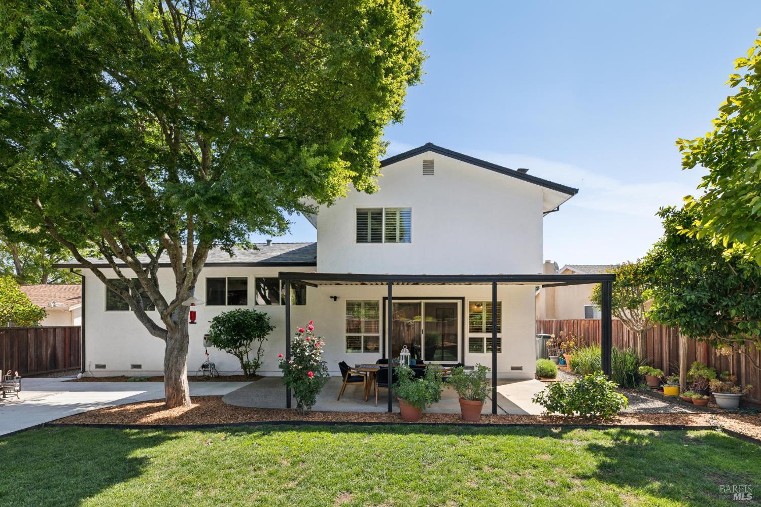 3355 Twin Oaks Drive