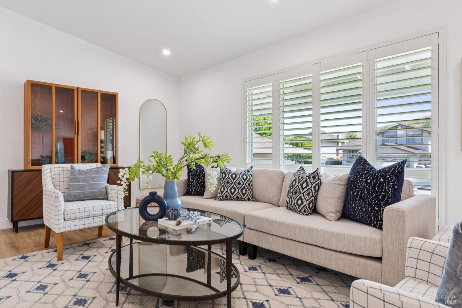 3355 Twin Oaks Drive
