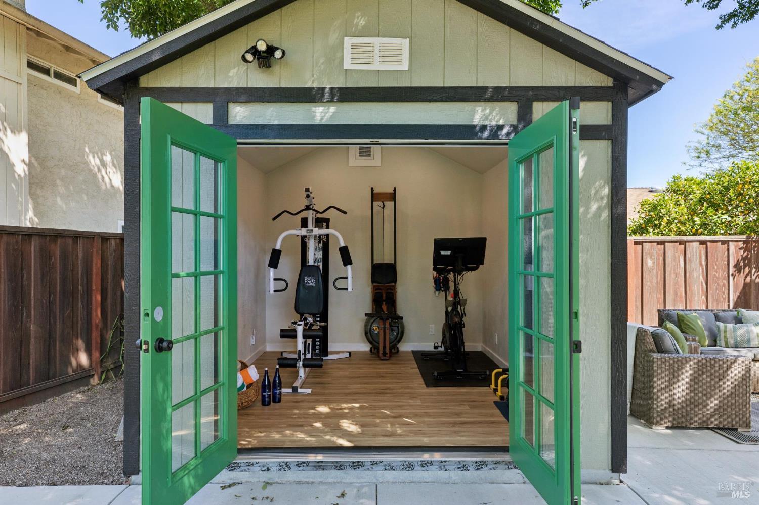 3355 Twin Oaks Drive