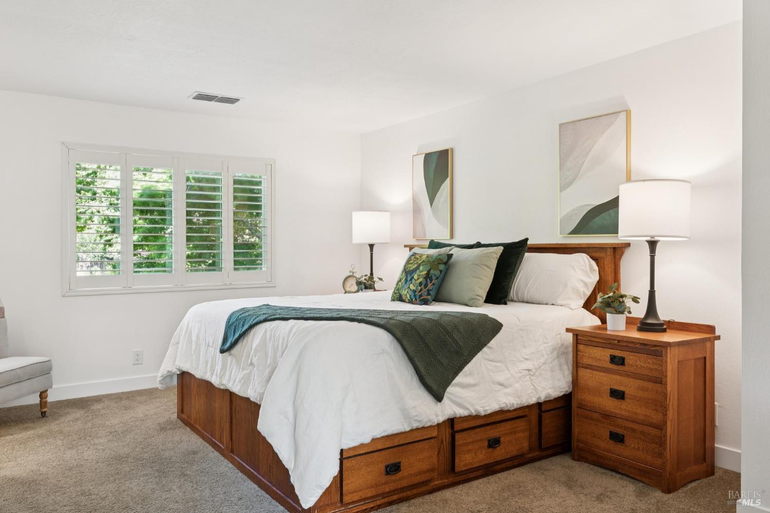 3355 Twin Oaks Drive