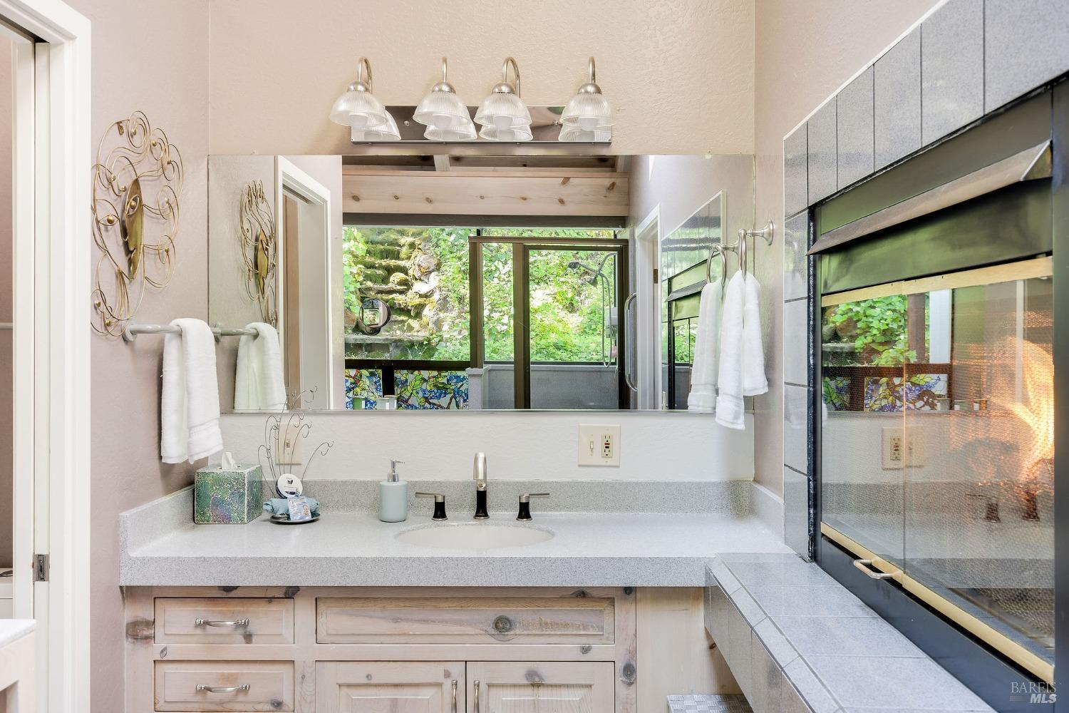 3037 Foothill Boulevard