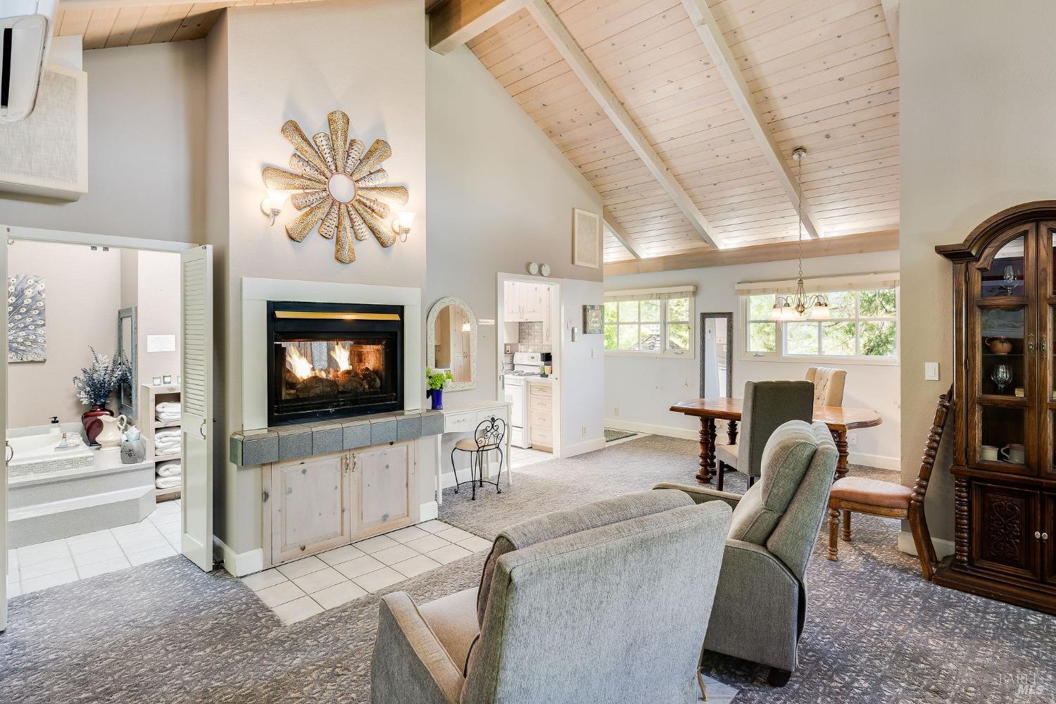 3037 Foothill Boulevard