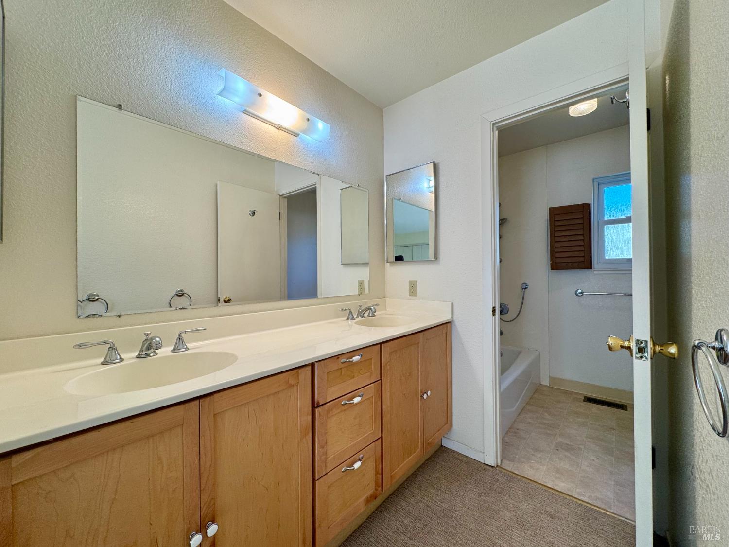 159 S Seymour Street