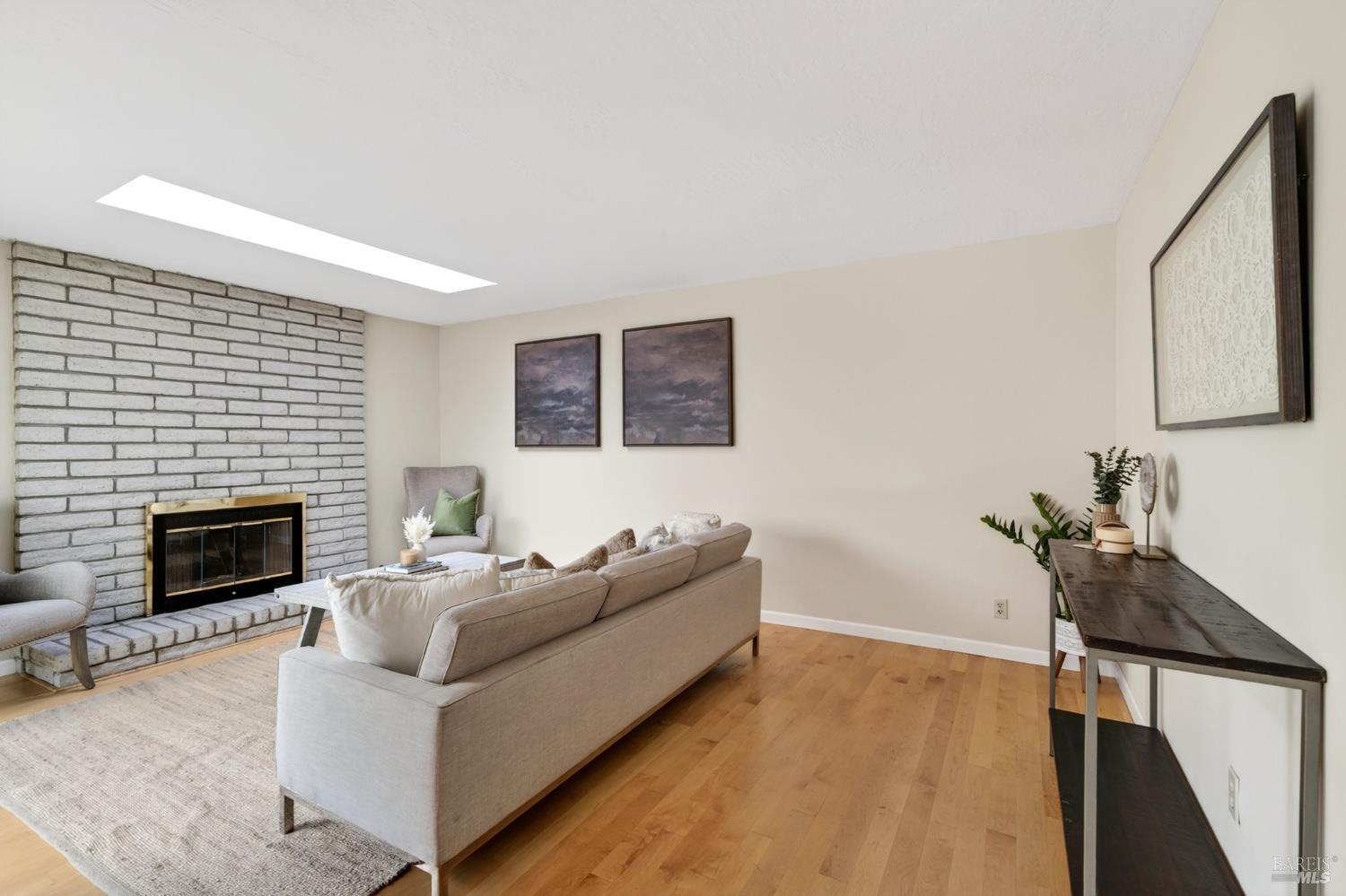 2968 Woodcrest Drive