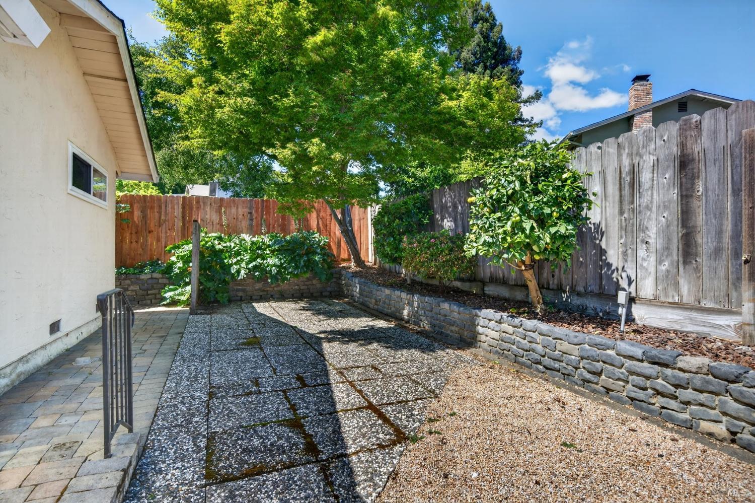 2968 Woodcrest Drive