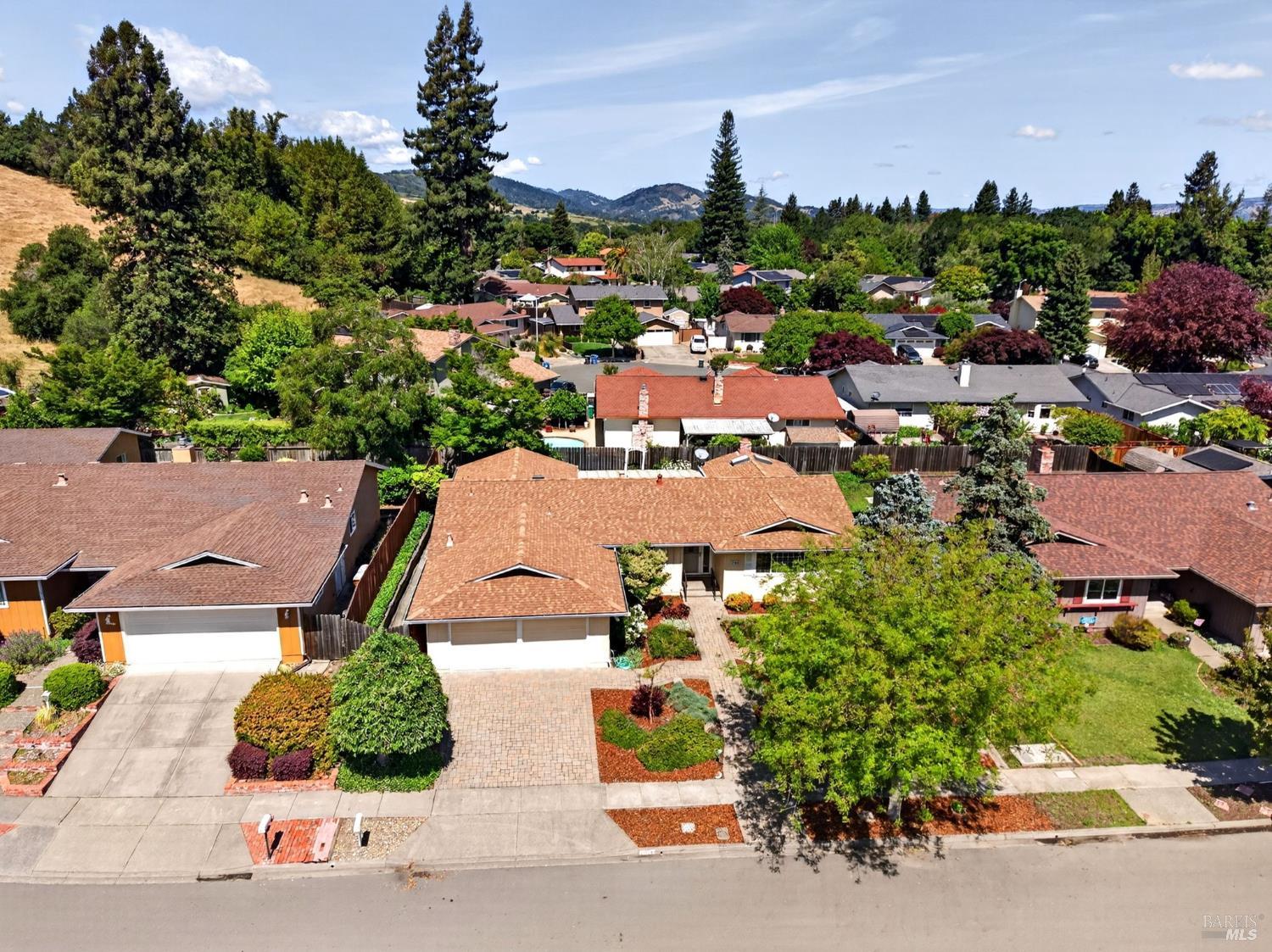 2968 Woodcrest Drive