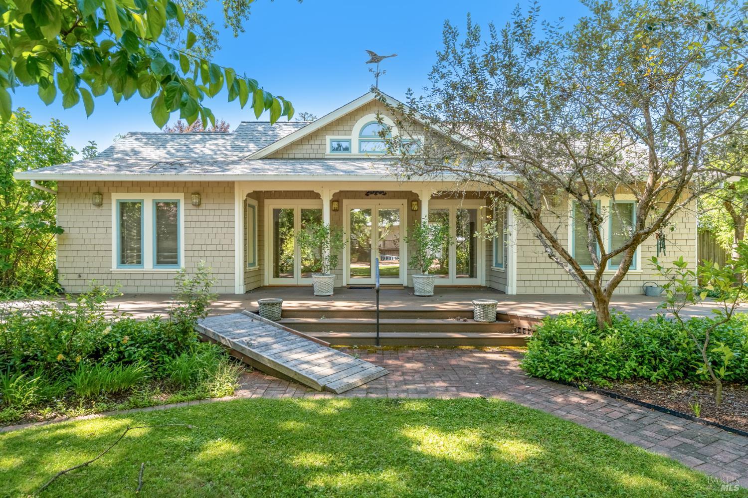 1533 Kearney Street