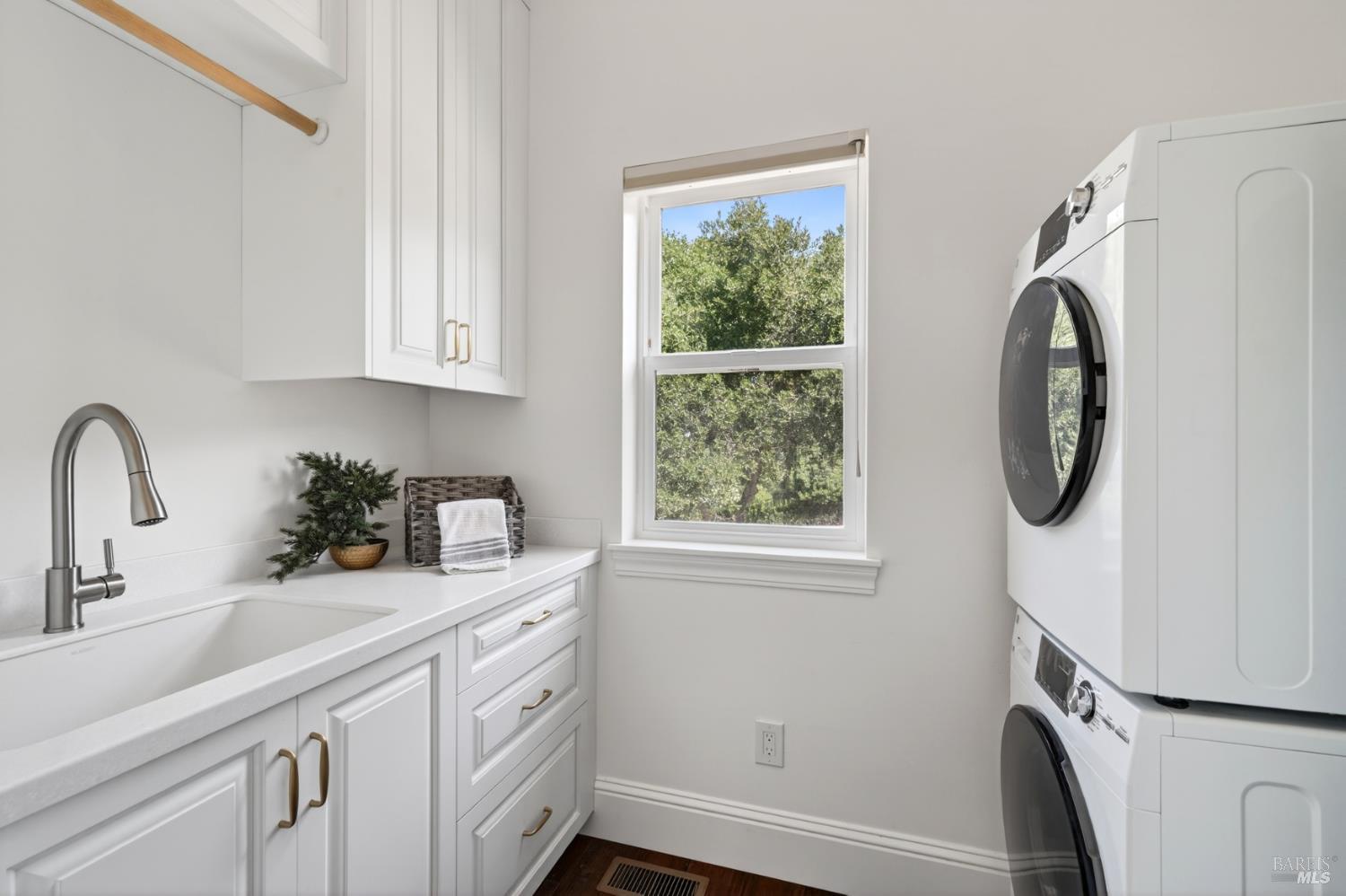 111 Stone Mountain Circle