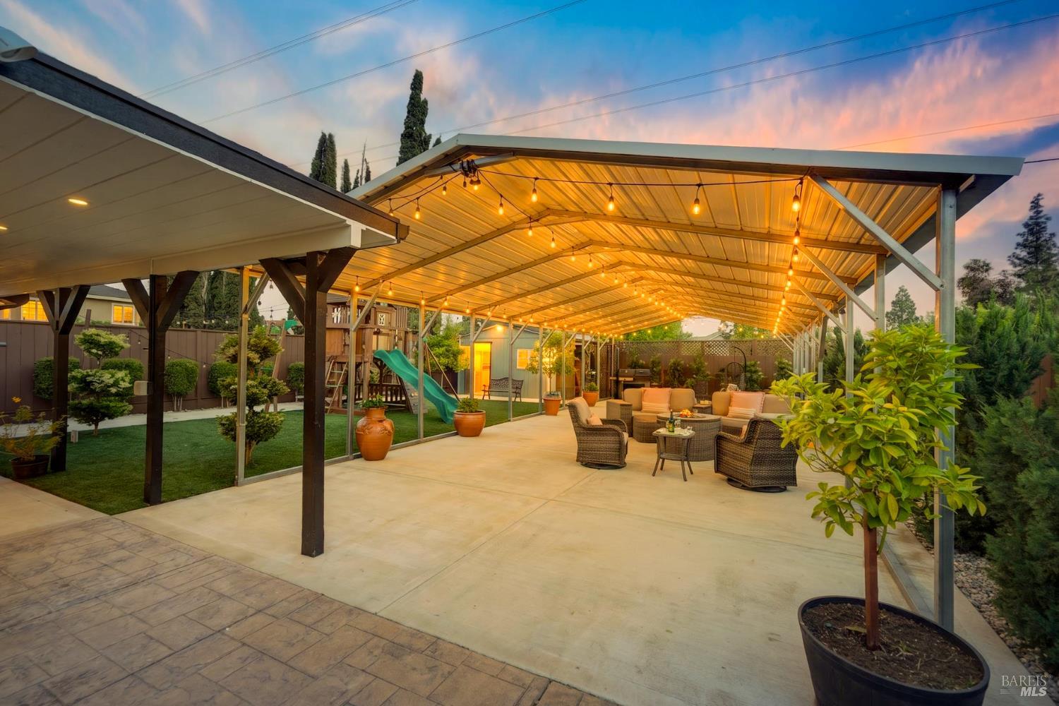 531 E Tennessee Street