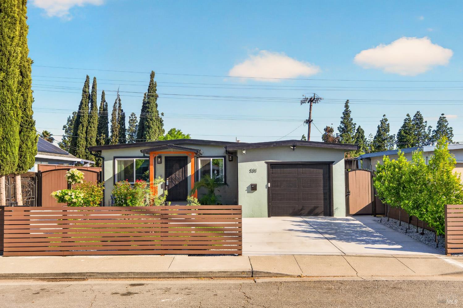 531 E Tennessee Street